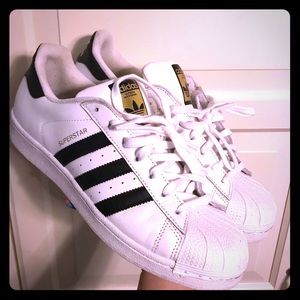 Adidas Superstar Sneakers